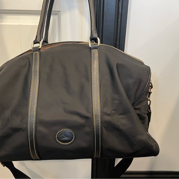 Dooney and Bourke overnight bag - Picture 2 of 6